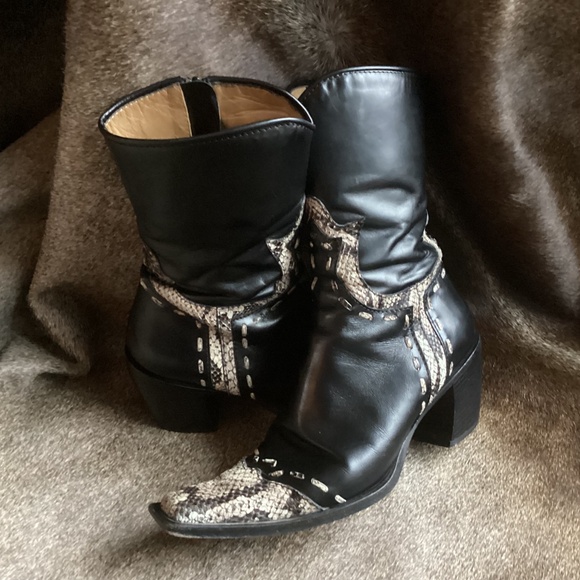 LERRE Made In Italy Black Calfskin & Snakeskin High Booties - Picture 12 of 13